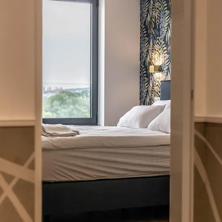 Lägenhet Royal - Sakura Park Belgrad