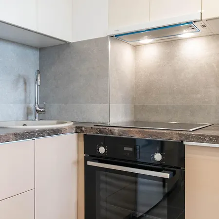 Royal - Sakura Park * Белград